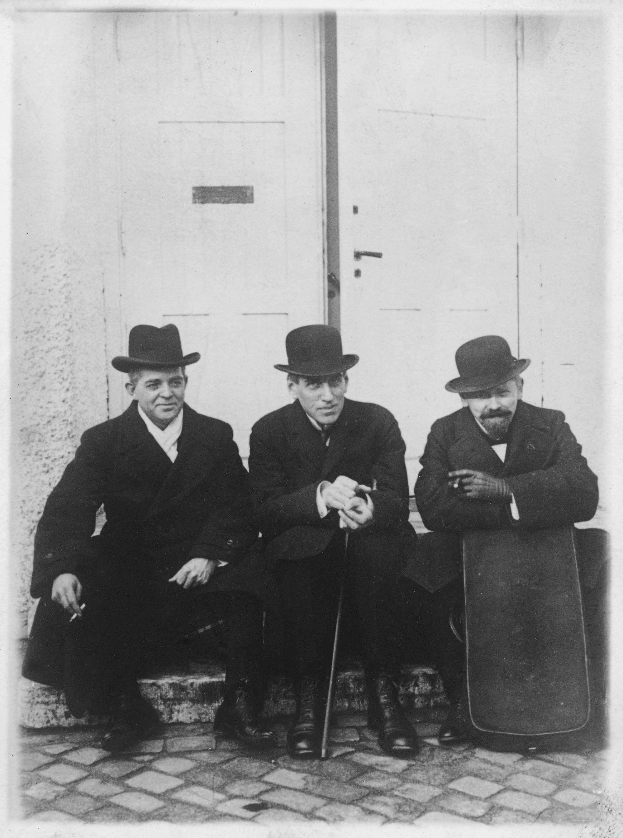 Carl Nielsen, Wilhelm Stenhammar og Peder Møller, der var solist i Carl Nielsens violinkoncert ved koncerten i Göteborg den 6.2.1914 [ jf. 5:9].