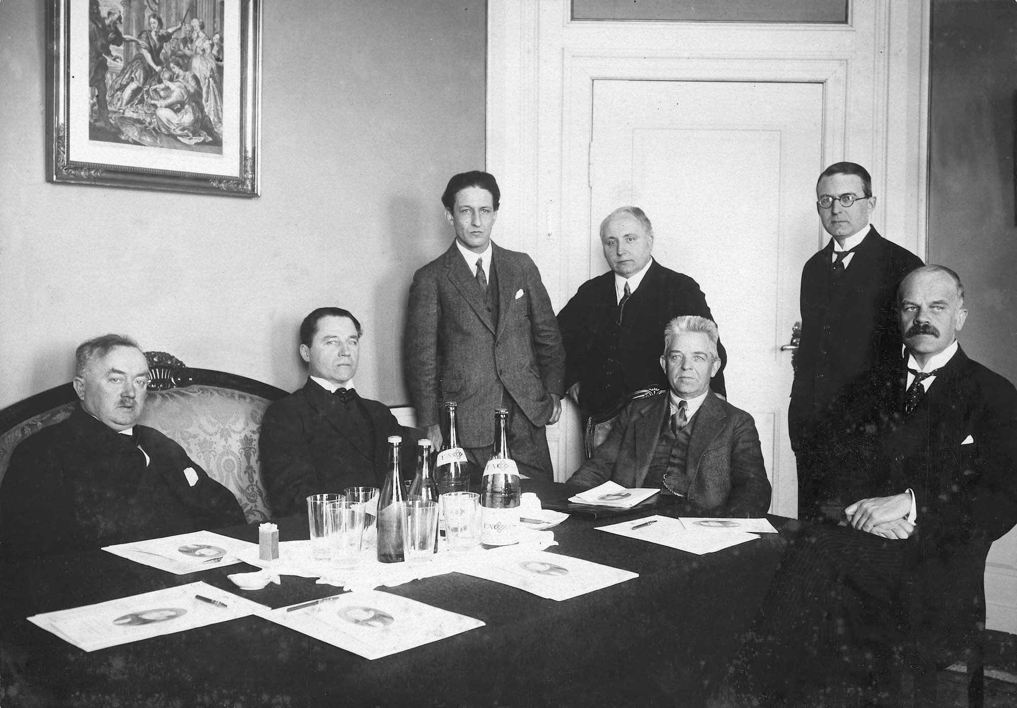 
            
                
                
                De samme, i en anden rækkefølge.
            
        