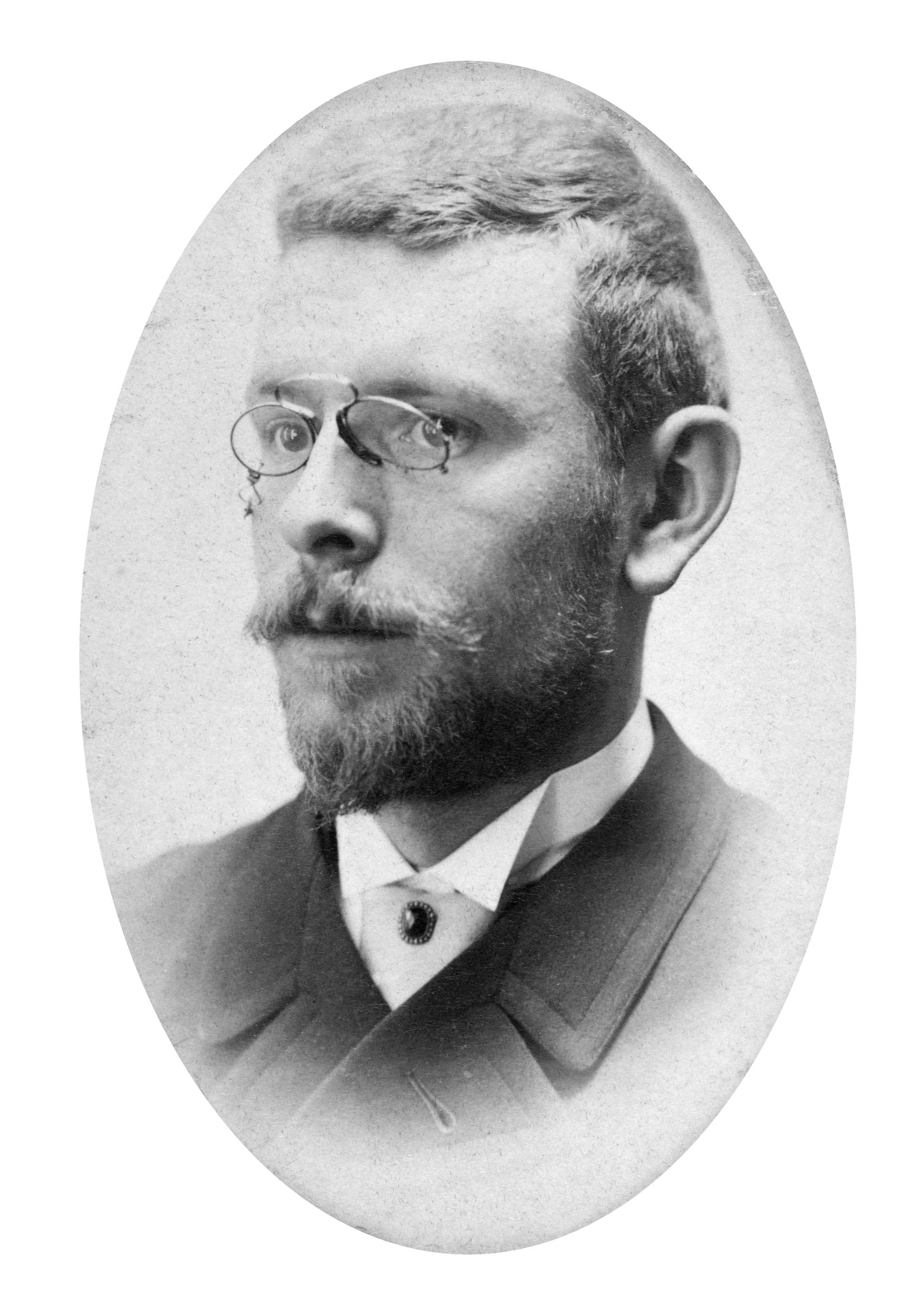 Forfatteren Niels Møller, 1859-1941.