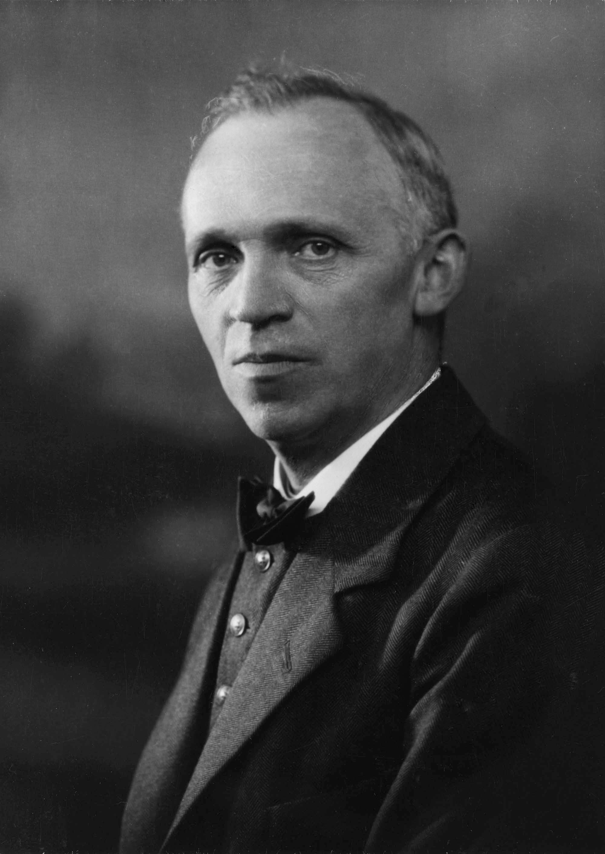 2.2. Komponisten Thorvald Aagaard, 1877-1937, fotograferet 1931. Foto: Det Kongelige Bibliotek, Kort- og Billedafdelingen.